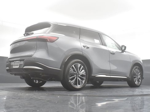 New 2026 INFINITI QX60 Luxe w/ Family Package image 34