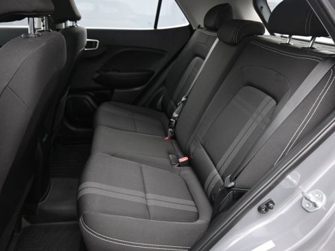 Certified 2021 Hyundai Venue SEL w/ Premium Package image 11
