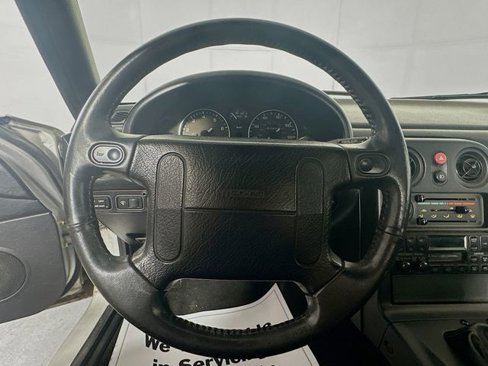 Used 1990 MAZDA MX-5 Miata image 12