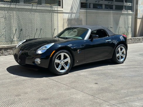 Used 2006 Pontiac Solstice Convertible w/ Premium Package image 7