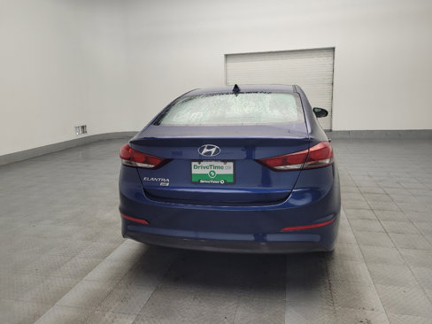 Used 2017 Hyundai Elantra SE image 7