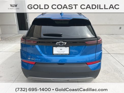 Used 2023 Chevrolet Bolt EUV Premier w/ Sun & Sound Package image 3