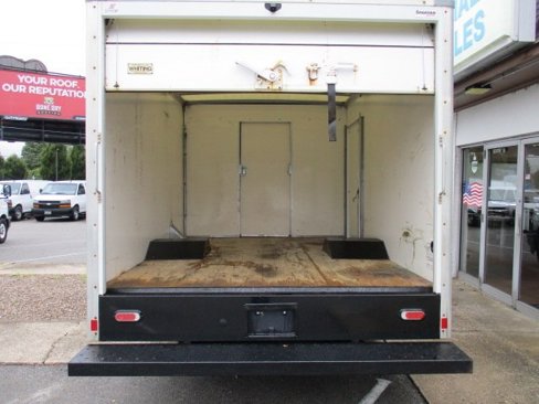 Used 2021 Chevrolet Express 3500 w/ Power Convenience Package image 7