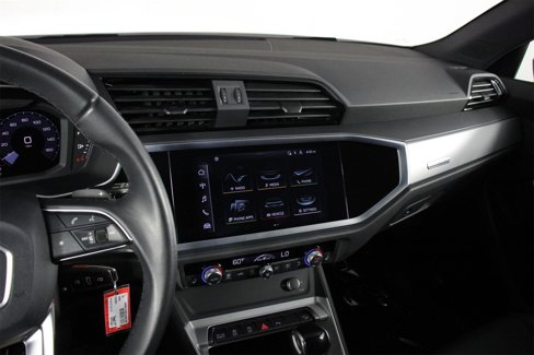 Used 2022 Audi Q3 2.0T Premium w/ Convenience Package image 13