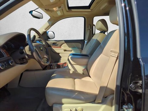 Used 2013 Chevrolet Tahoe LTZ image 15