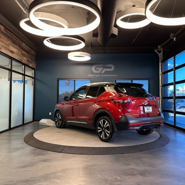 Used 2018 Nissan Kicks SR w/ Premium Package image 5