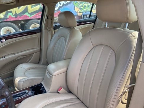 Used 2008 Buick Lucerne CXL w/ Ultra Confidence Package image 10