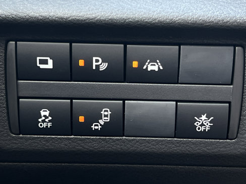 New 2025 Nissan Kicks Play S image 18