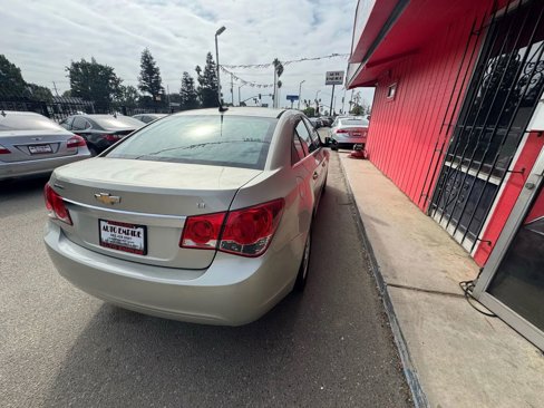 Used 2013 Chevrolet Cruze LT image 5
