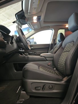 Used 2022 Nissan Pathfinder SV image 13