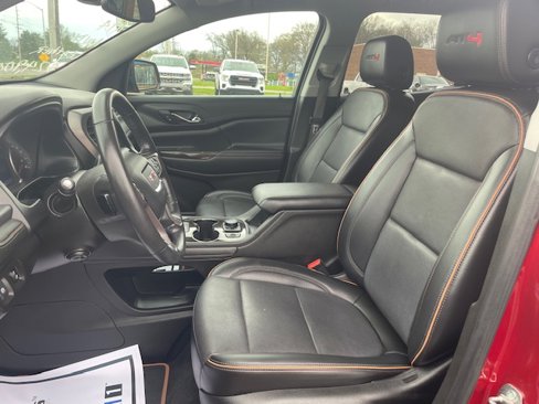 Used 2021 GMC Acadia AT4 w/ Preferred Package image 9