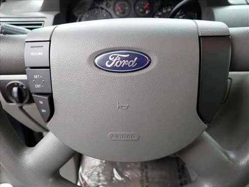 Used 2005 Ford Freestar SES image 16