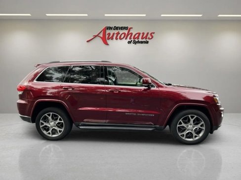 Used 2018 Jeep Grand Cherokee Limited image 8