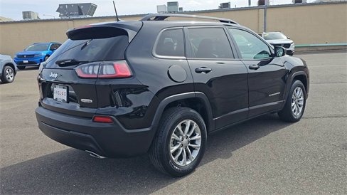 Used 2022 Jeep Cherokee Latitude Lux w/ Mopar Interior Package image 8