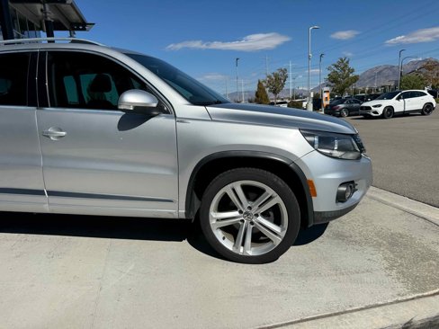 Used 2016 Volkswagen Tiguan R-Line image 10