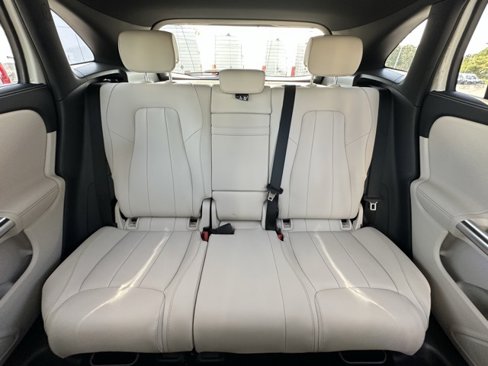 Used 2022 Mercedes-Benz GLA 250 4MATIC image 17