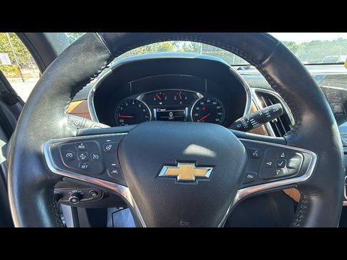 Used 2018 Chevrolet Equinox Premier image 12