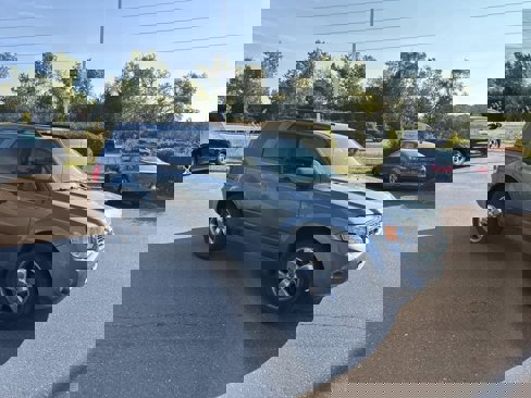 Used 2010 Ford Escape XLT image 9