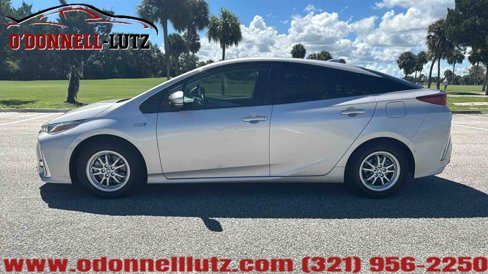 Used 2021 Toyota Prius Prime Limited image 3