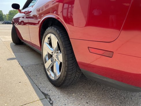 Used 2010 Dodge Challenger R/T image 17