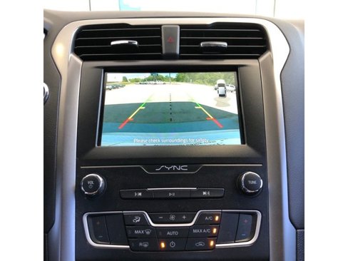 Used 2020 Ford Fusion SE image 10