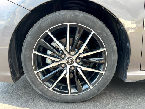 Used 2022 Toyota Camry SE image 16