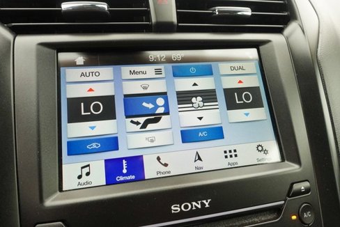 Used 2019 Ford Fusion Energi Titanium image 19
