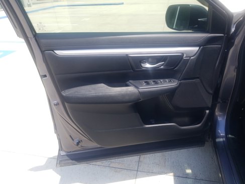 Used 2019 Honda CR-V LX image 9