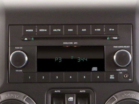Used 2010 Jeep Wrangler Rubicon w/ PWR Convenience Group image 13