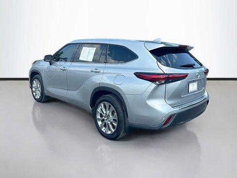 Used 2023 Toyota Highlander Limited image 7