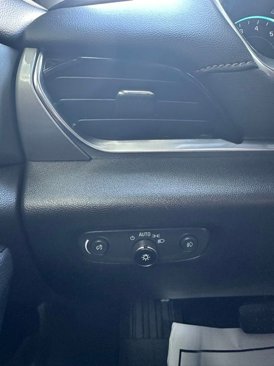 Used 2019 Chevrolet Traverse LT w/ LT Premium Package image 30