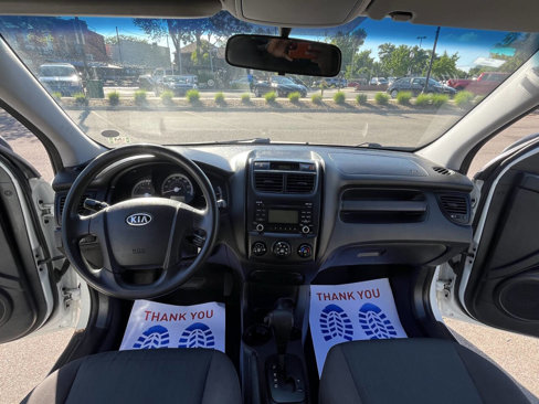 Used 2010 Kia Sportage LX image 12
