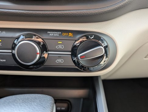 Used 2022 Kia Soul LX image 20