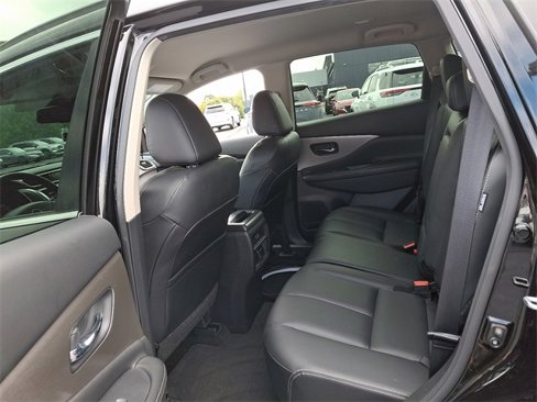 Used 2023 Nissan Murano SV w/ SV Midnight Edition Package image 11