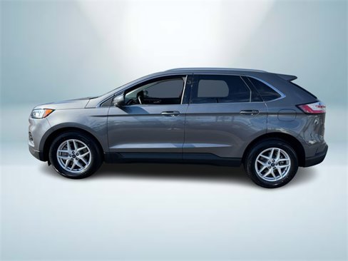 Used 2021 Ford Edge SEL w/ Convenience Package image 3