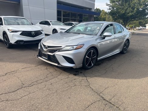 Used 2019 Toyota Camry XSE image 28