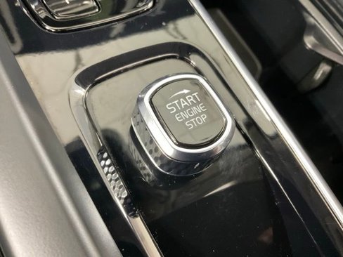 Certified 2023 Volvo XC60 T8 Ultimate w/ Climate Package image 17