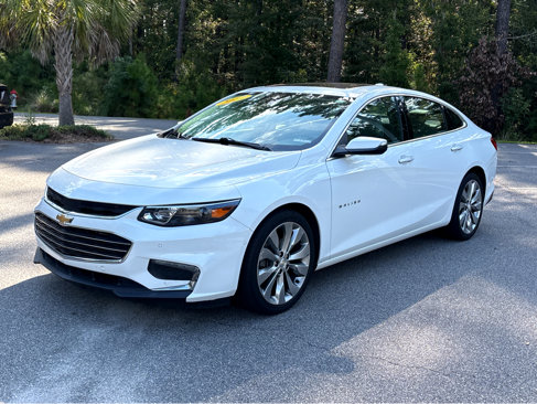 Used 2017 Chevrolet Malibu Premier w/ Premier Sun and Wheel Package image 3