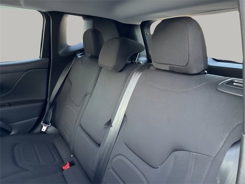 Used 2022 Jeep Renegade Latitude w/ Convenience Group image 20