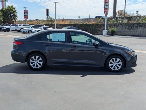 Used 2023 Toyota Corolla LE image 4