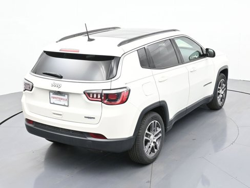 Used 2020 Jeep Compass Latitude w/ Popular Equipment Group image 23