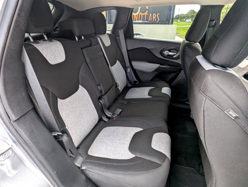 Used 2014 Jeep Cherokee Latitude image 34