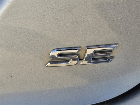 Used 2018 Toyota Camry SE image 11