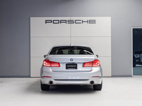 Used 2019 BMW 530i w/ Convenience Package image 6