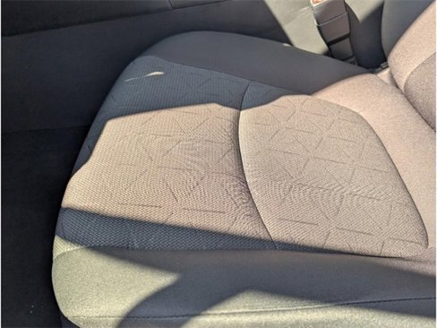 Used 2022 Toyota RAV4 XLE w/ Convenience Package image 24