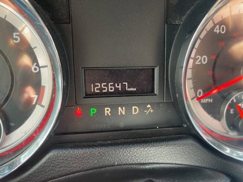 Used 2017 Dodge Grand Caravan SXT image 19