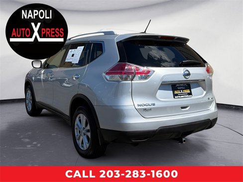 Used 2016 Nissan Rogue SV image 5