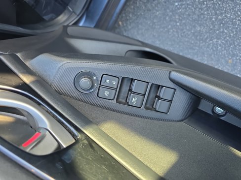 Used 2015 MAZDA MAZDA3 i Sport image 26