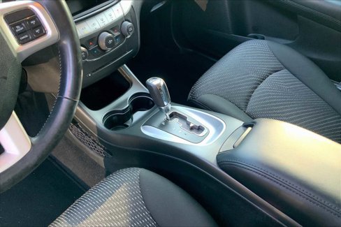 Used 2020 Dodge Journey SE w/ SE Popular Equipment Group image 14