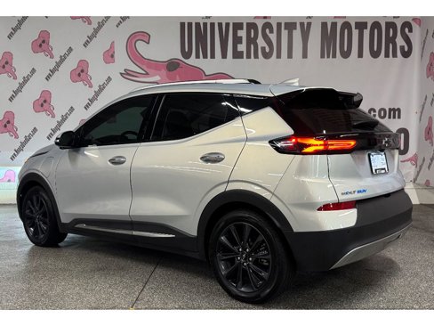Used 2022 Chevrolet Bolt EUV Premier w/ Launch Edition image 12